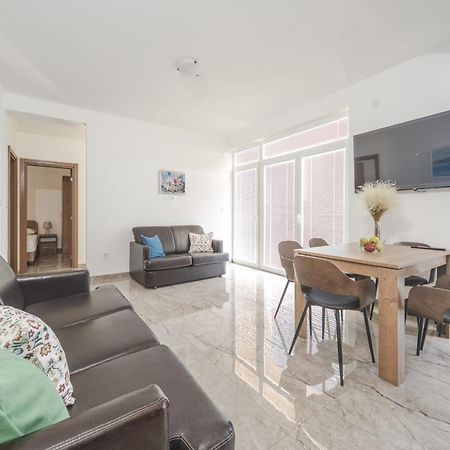 Apartmani Agape Petrovac Buitenkant foto