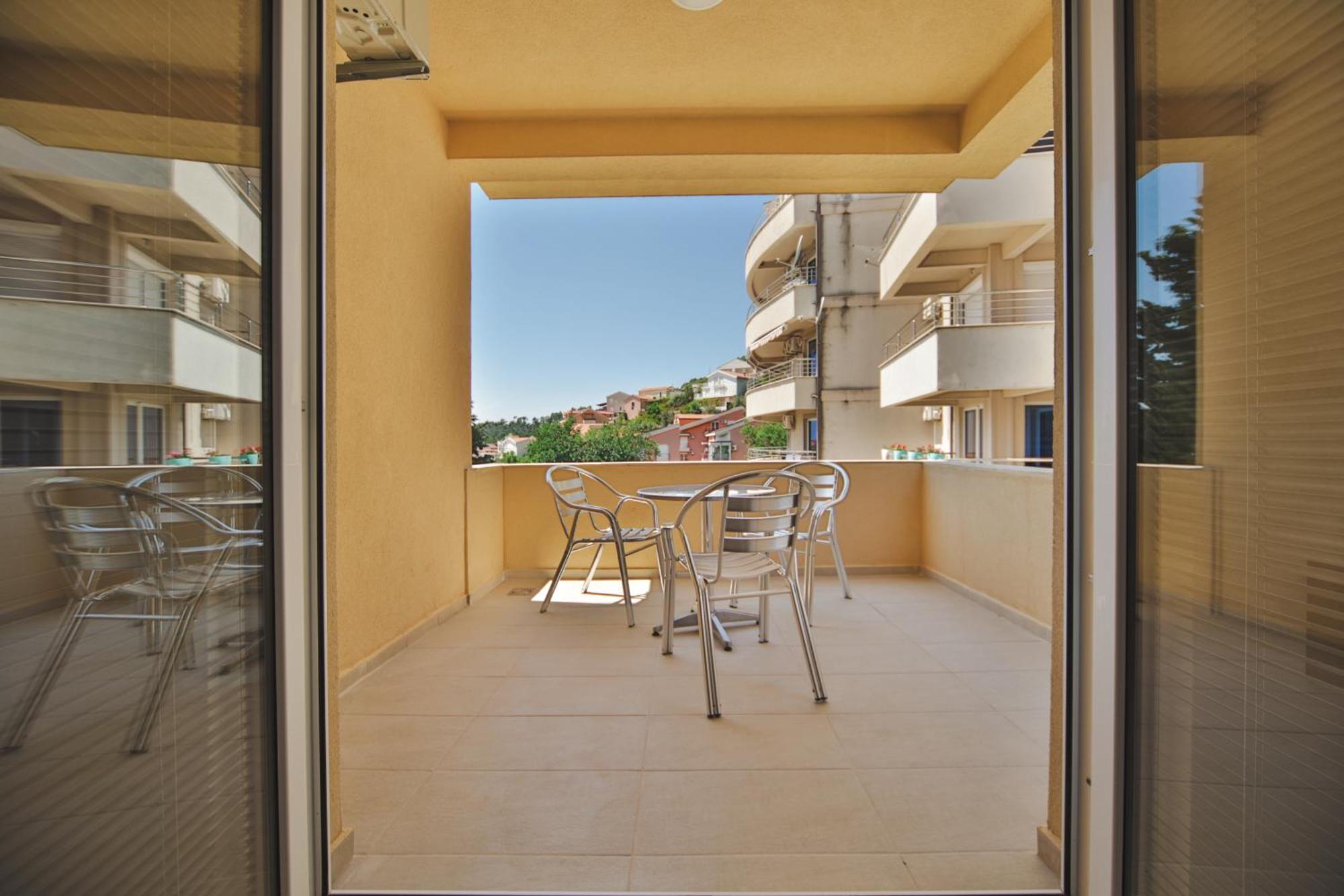 Apartmani Agape Petrovac Buitenkant foto