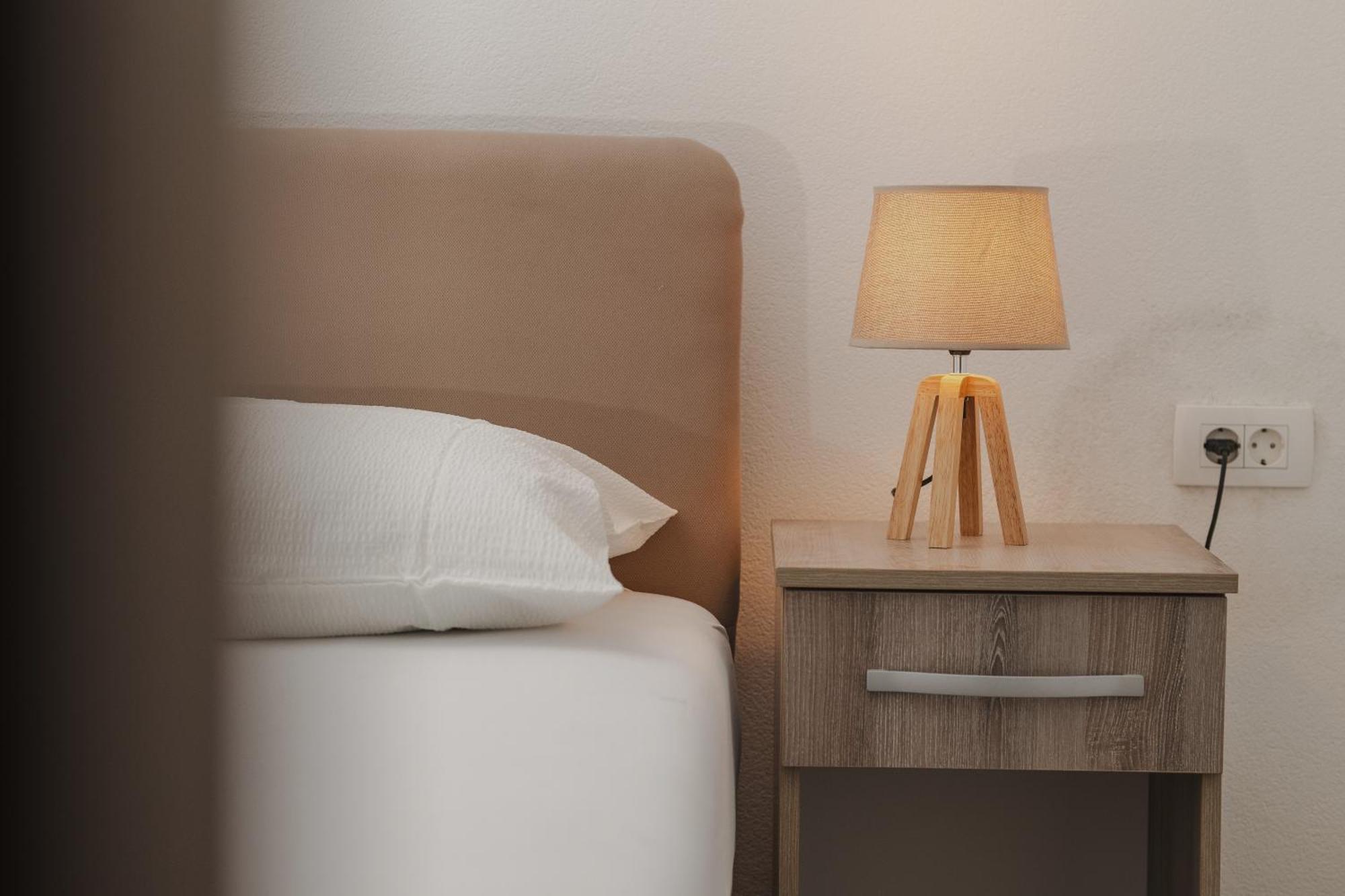 Apartmani Agape Petrovac Buitenkant foto