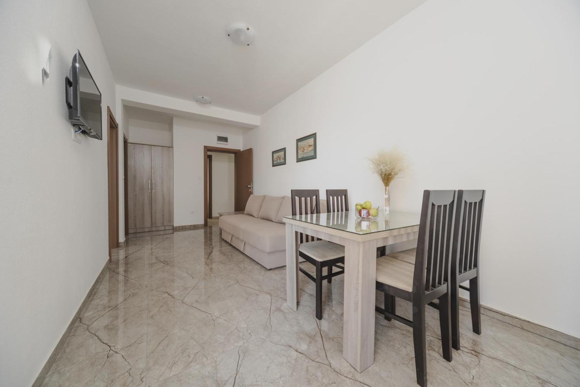 Apartmani Agape Petrovac Buitenkant foto