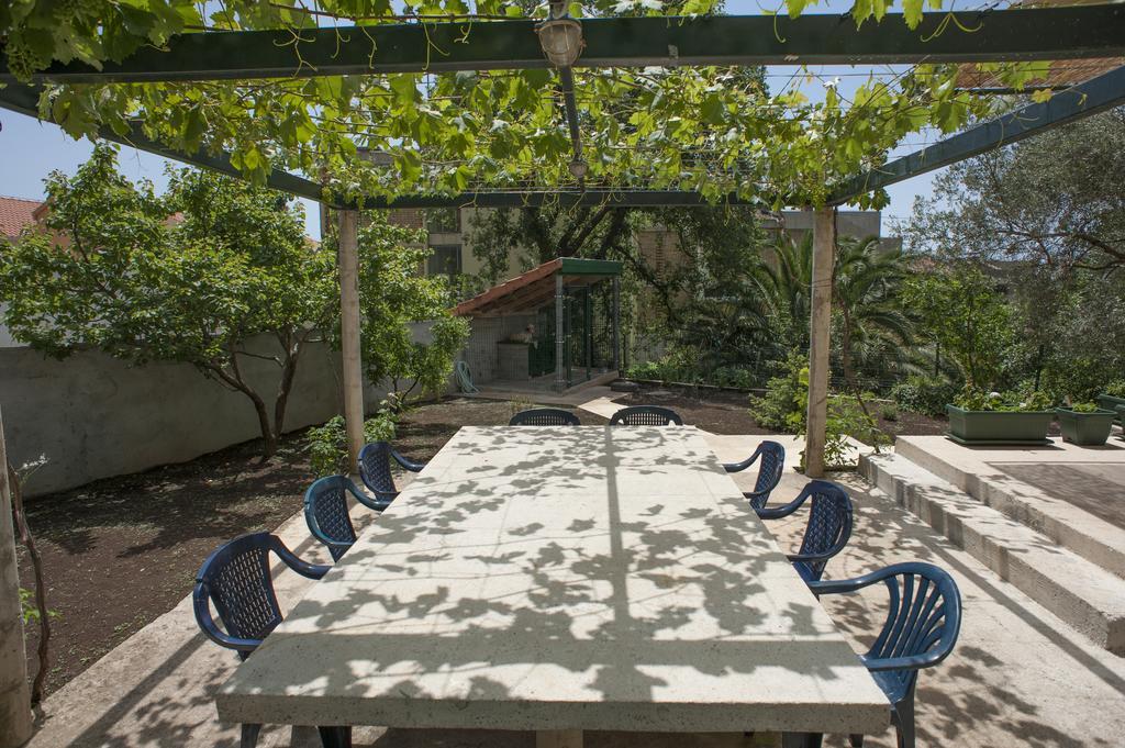 Apartmani Agape Petrovac Buitenkant foto