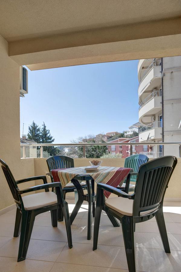 Apartmani Agape Petrovac Buitenkant foto